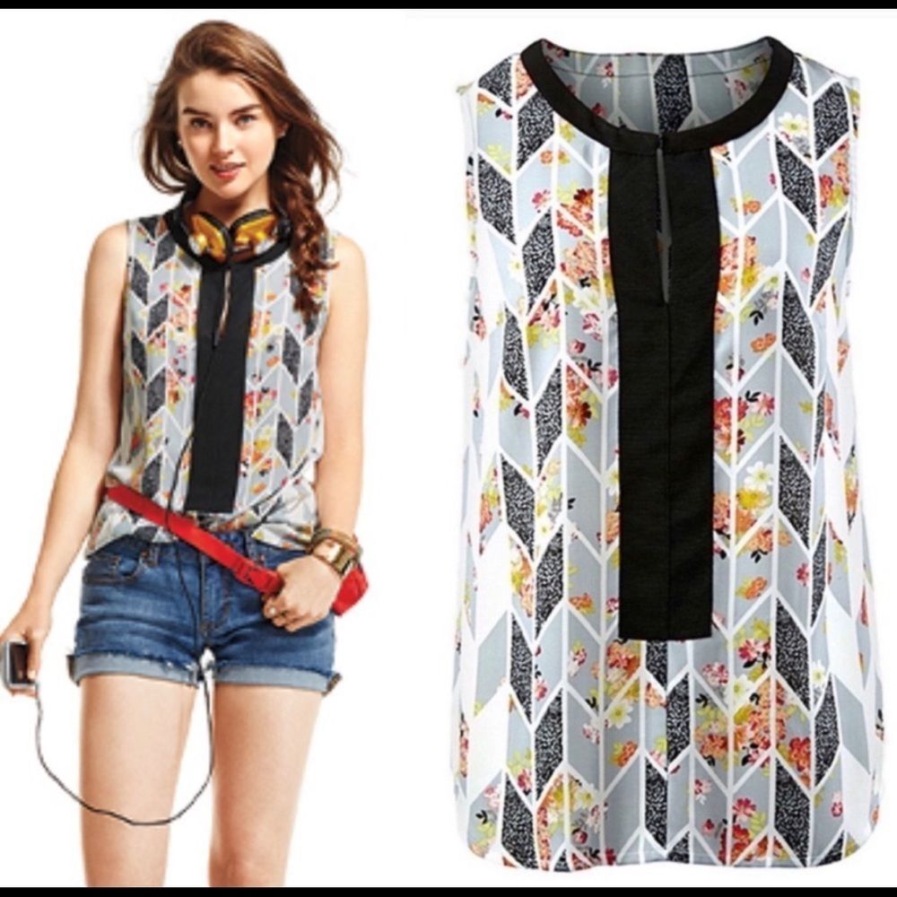 CAbi #249 Grosgrain Mixed Print Chevron Sleeveless Top Womens Size Medium